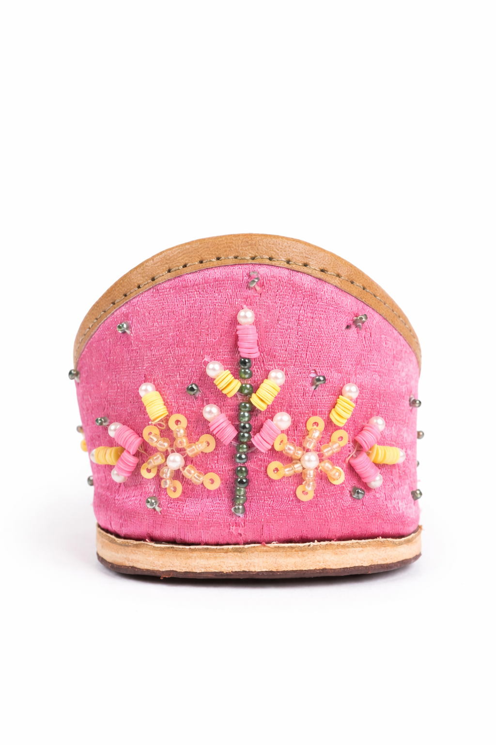 Handcrafted Pink Floral Embroidered Jutti.