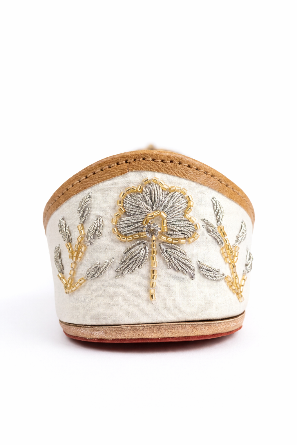 Royal Ivory Embroidered Jutti.